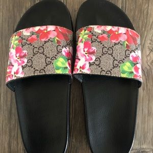 blooms supreme slide sandal